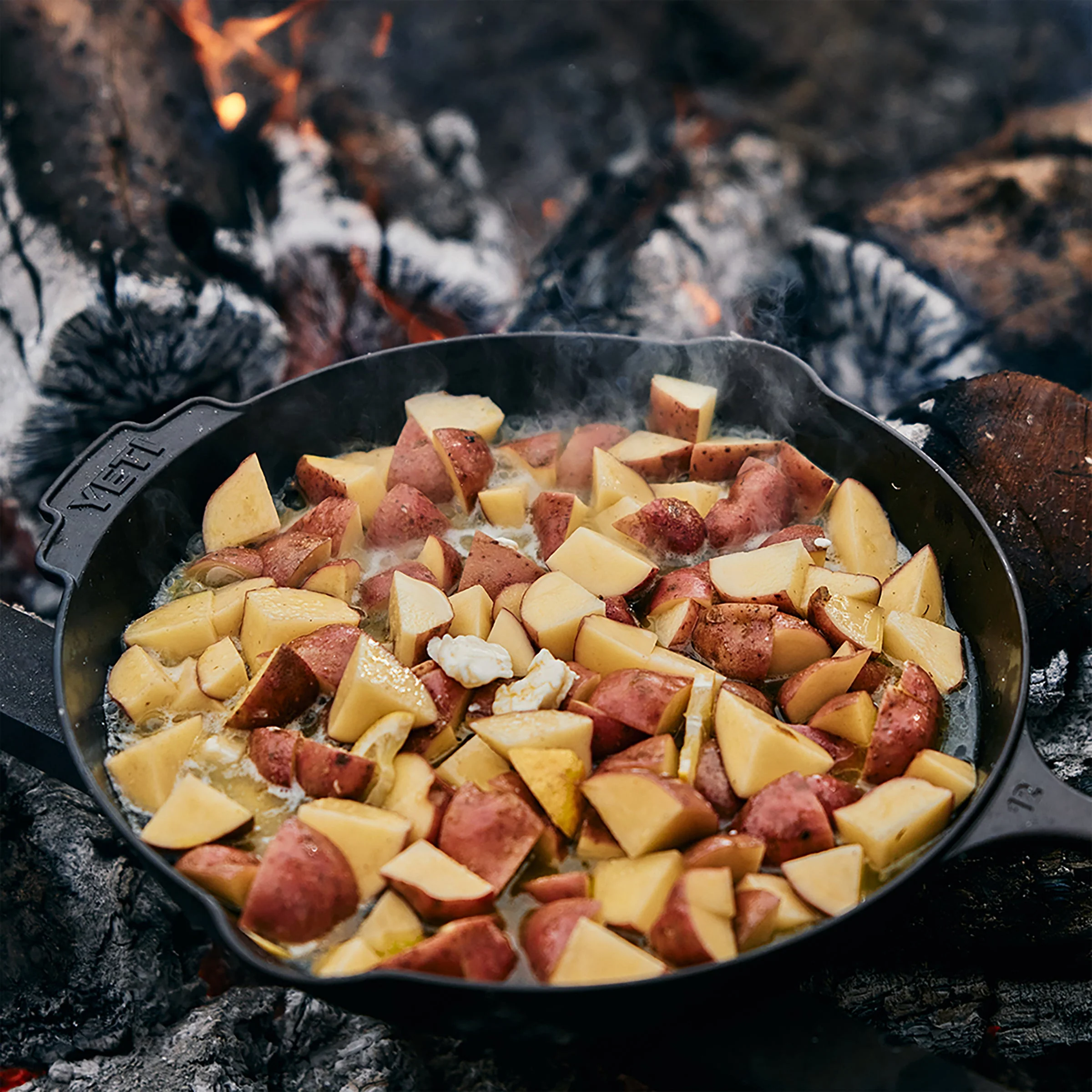 YETI™ 12 Cast Iron Skillet - Image 8